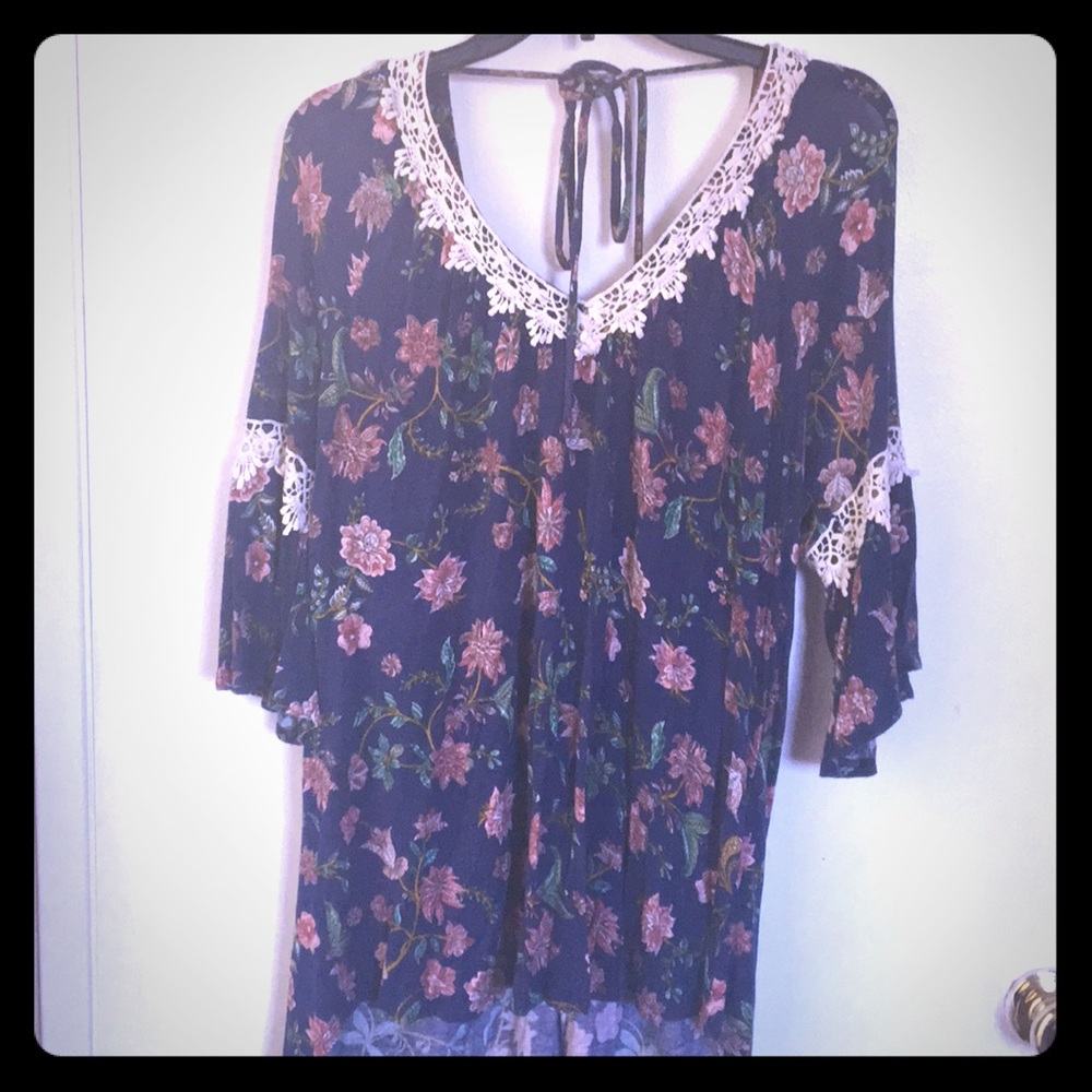 Blue floral Cold Shoulder Top (1X)